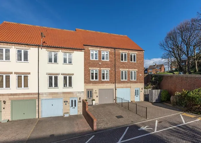 Sugar Reef: Modern Garden House With Ev Charging Near * Whitby