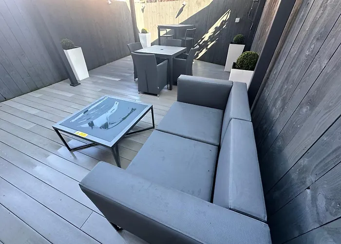 Sugar Reef: Modern Garden House With Ev Charging Near Holiday home Whitby